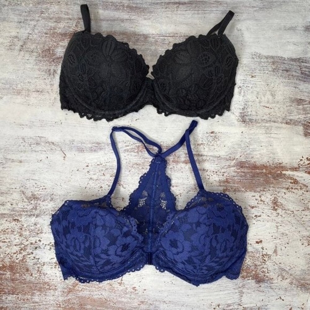 2 Pink Victoria’s Secret Bra Bundle 32C